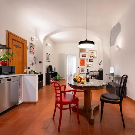 Vintage With Private Garden In * Florença