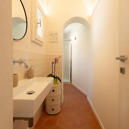 Vintage With Private Garden In * Florencia