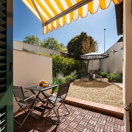 Vintage With Private Garden In * Florença