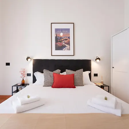 Vintage With Private Garden In Apartamento Florencia