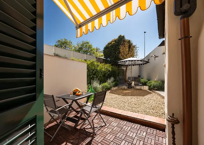 Vintage With Private Garden In * Florença